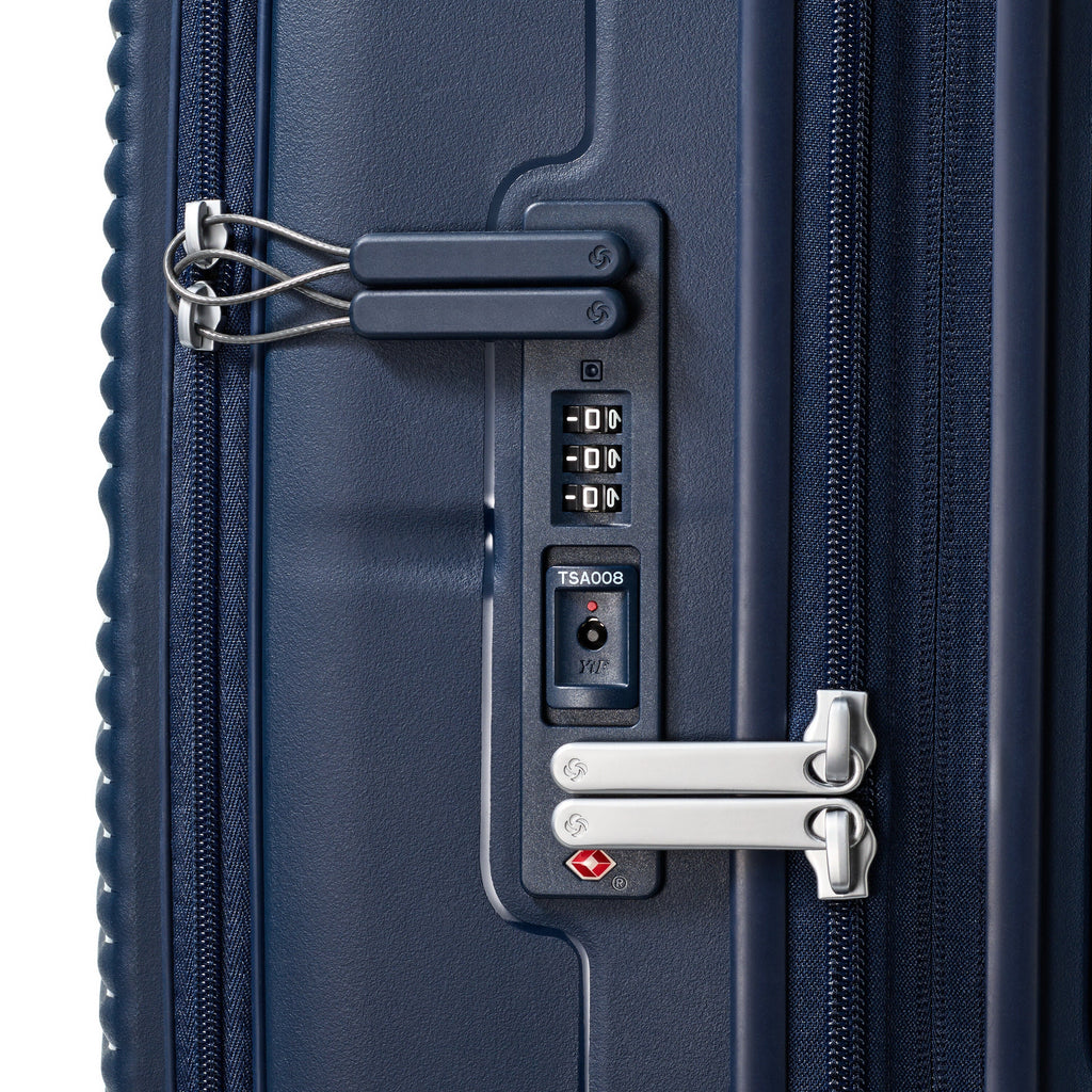 Samsonite Paralux Hardside Spinner Carry-On™ in the color Midnight Navy.