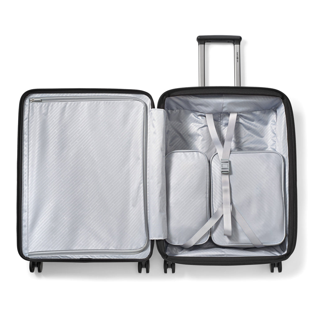 Samsonite Paralux Hardside Spinner Medium in the color Black.