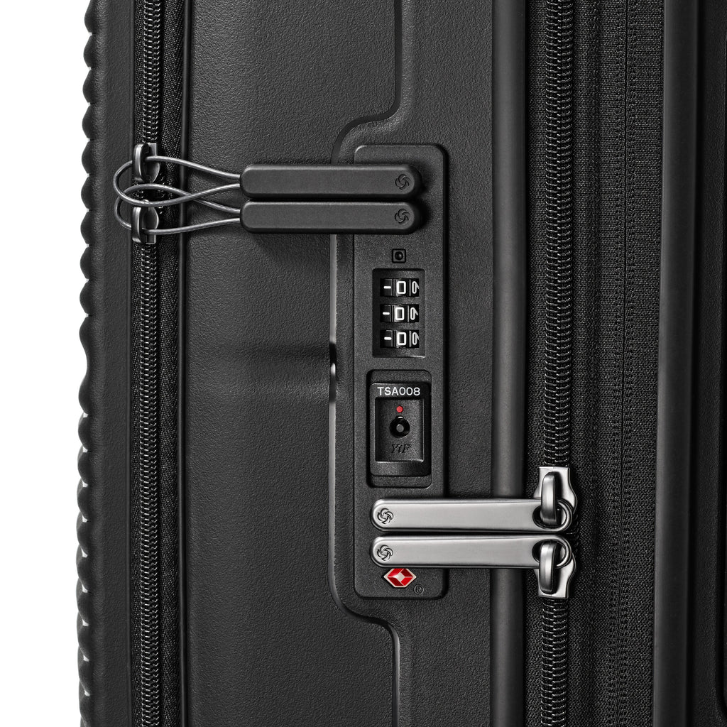 Samsonite Paralux Hardside Spinner Medium in the color Black.