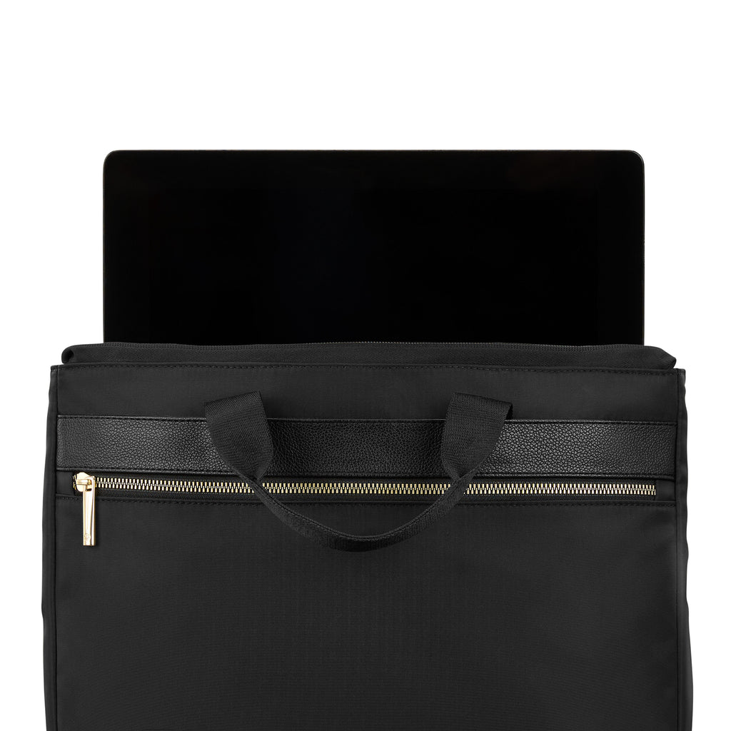 Samsonite Mobile Solution 2 Convertible Slim Brief in the color Black.