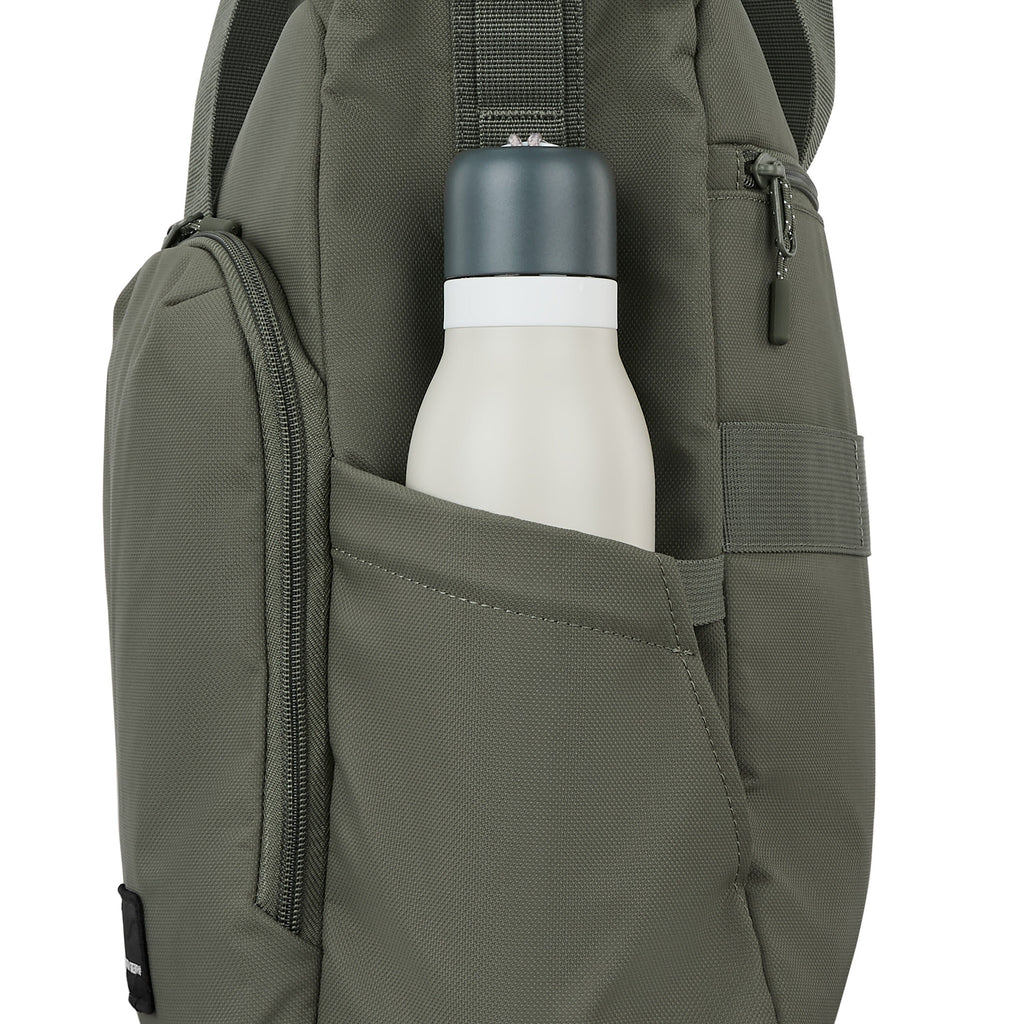 High Sierra Lineage Tote Bag in the color Olive.