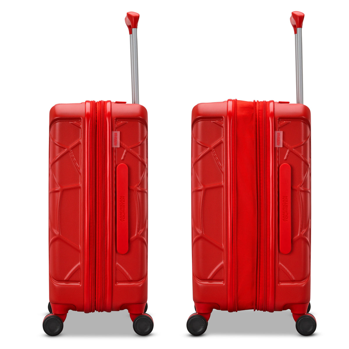 Spiderman Carry-On Spinner in the color Bright Red.