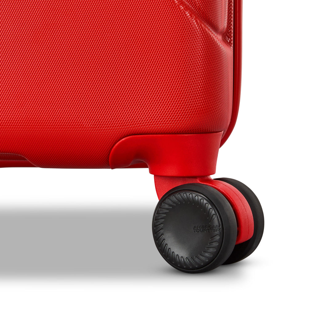 Spiderman Carry-On Spinner in the color Bright Red.