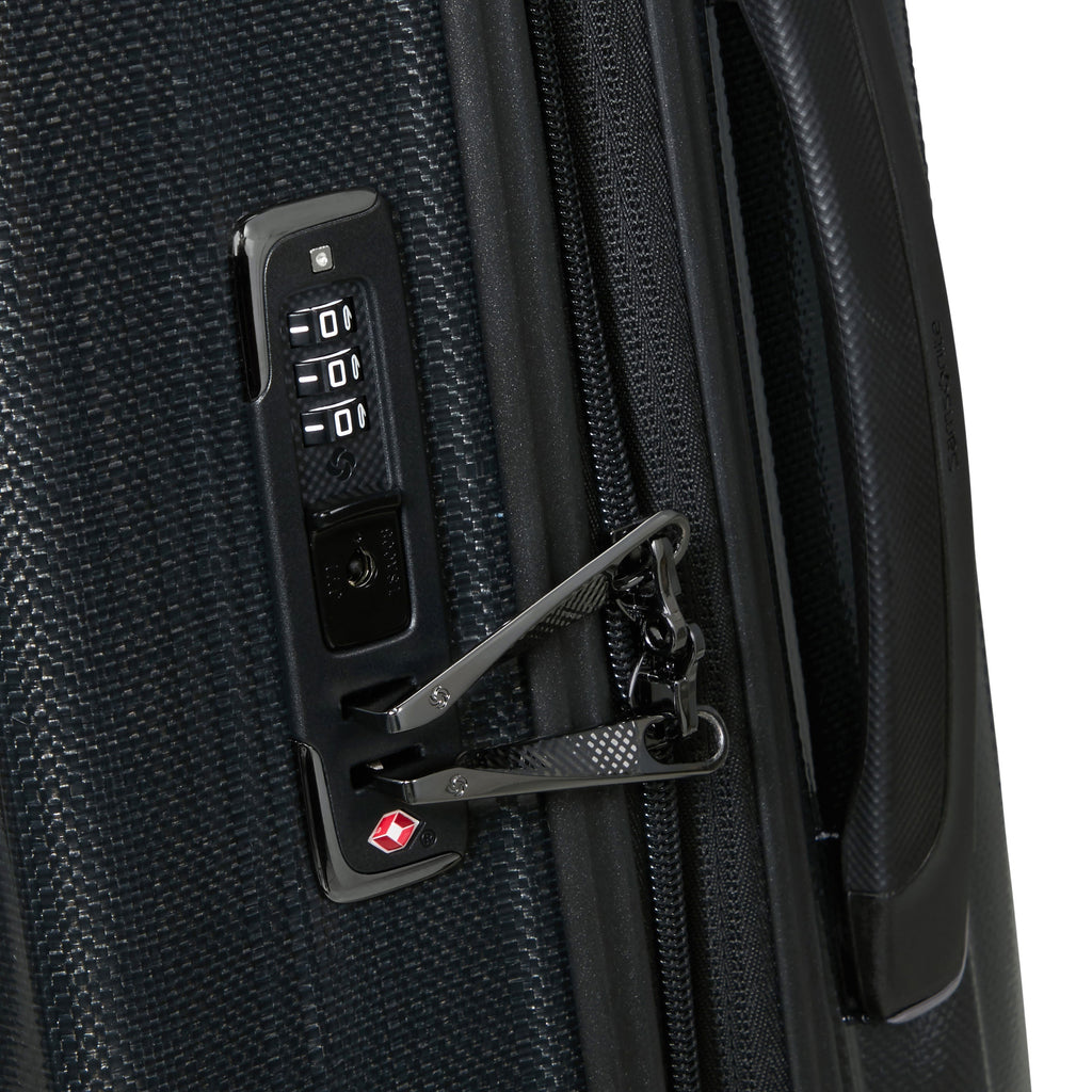Samsonite Nexis Spinner Carry-On™ in the color Onyx Black.
