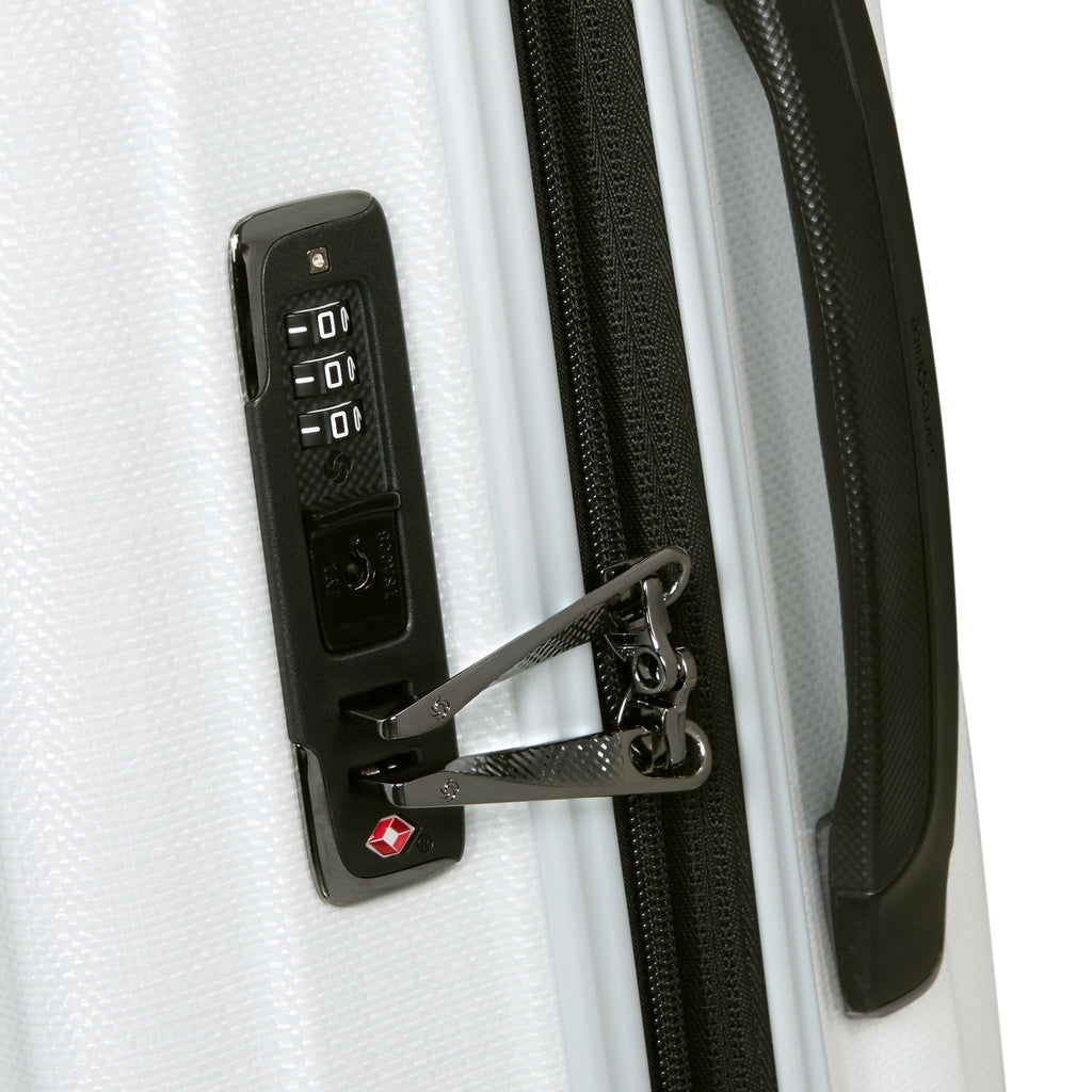 Samsonite Nexis Spinner Carry-On™ in the color Cotton White.
