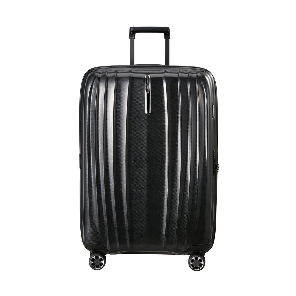 Samsonite Nexis Spinner Large (28) in the color Onyx Black.