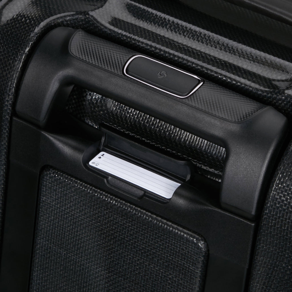 Samsonite Nexis Spinner Large (28) in the color Onyx Black.