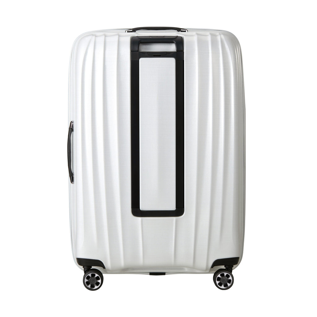 Samsonite Nexis Spinner Large (31) in the color Cotton White.