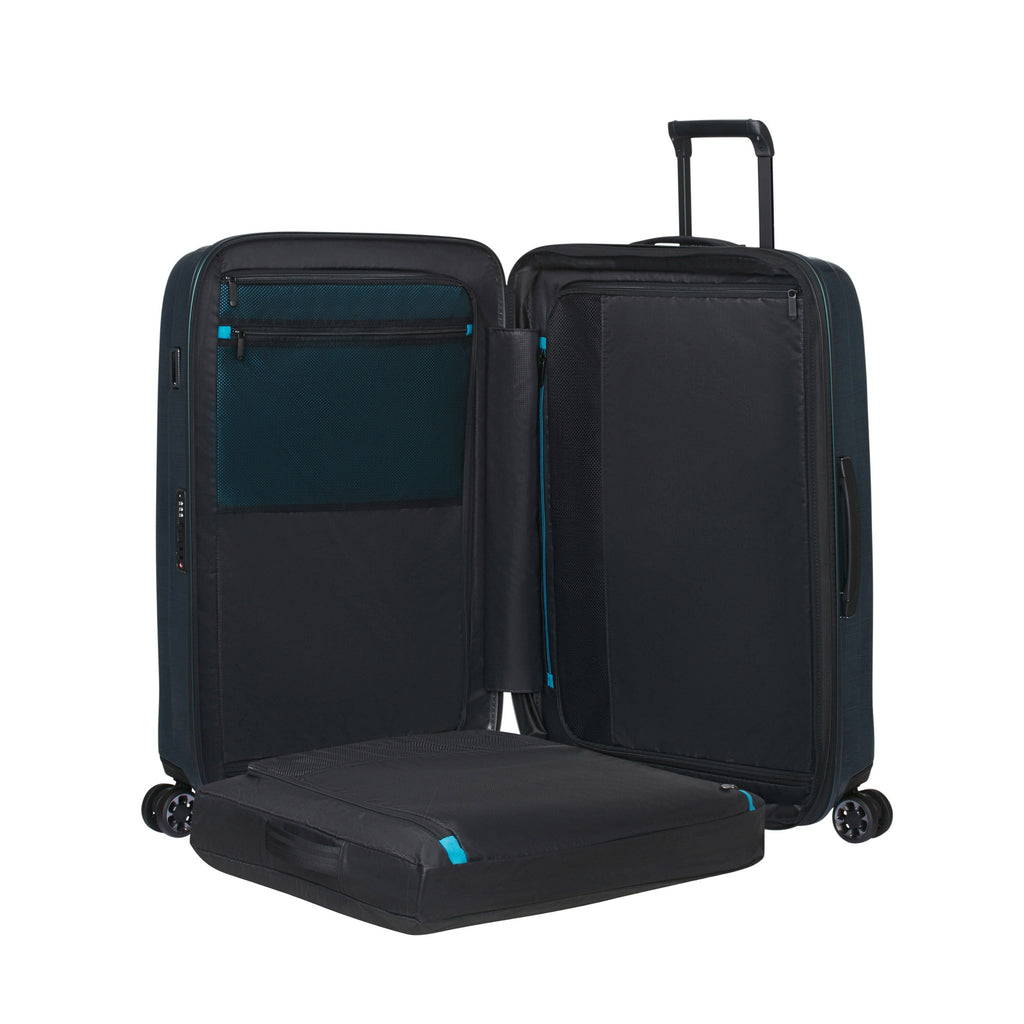 Samsonite Nexis Spinner Large (31) in the color Deep Petrol.