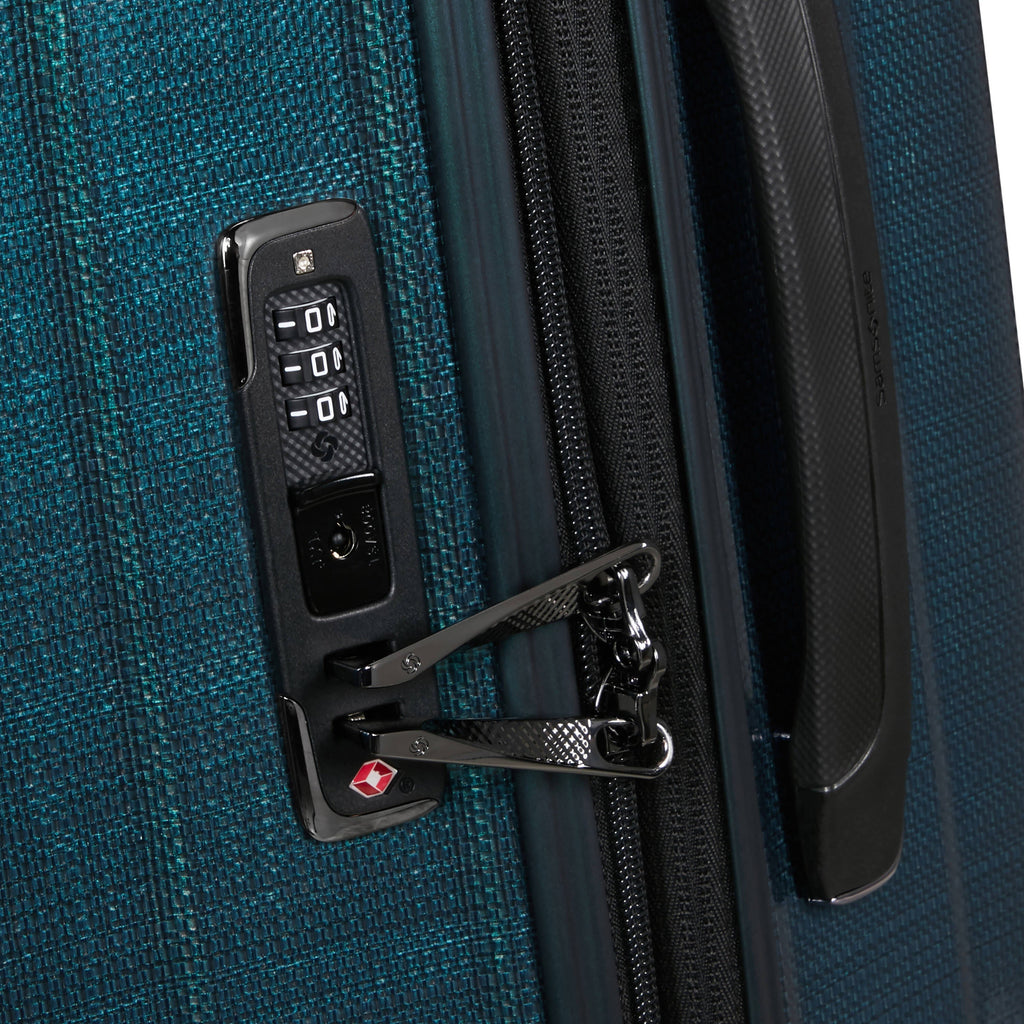 Samsonite Nexis Spinner Large (31) in the color Deep Petrol.
