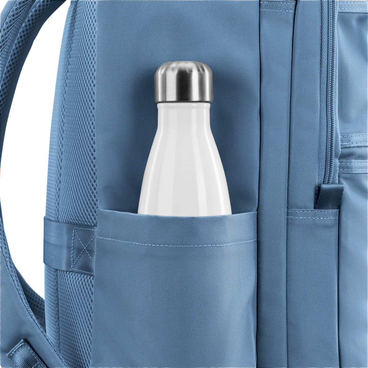 American Tourister Stratum 3.0 Travel Backpack in the color Elemental Blue.