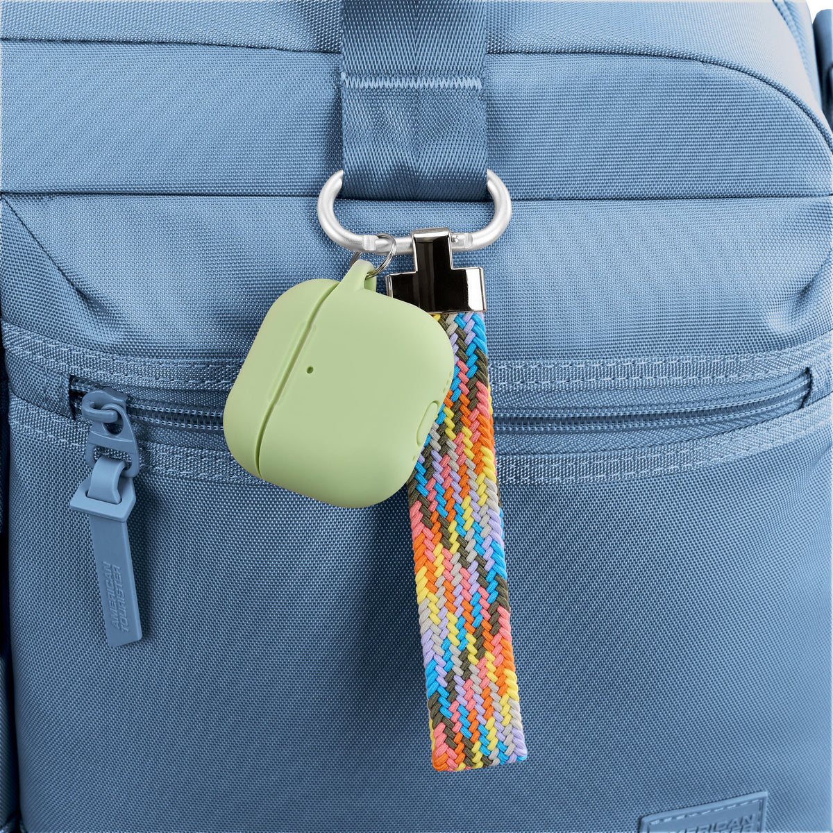 American Tourister Stratum 3.0 Convertible Weekender in the color Elemental Blue.
