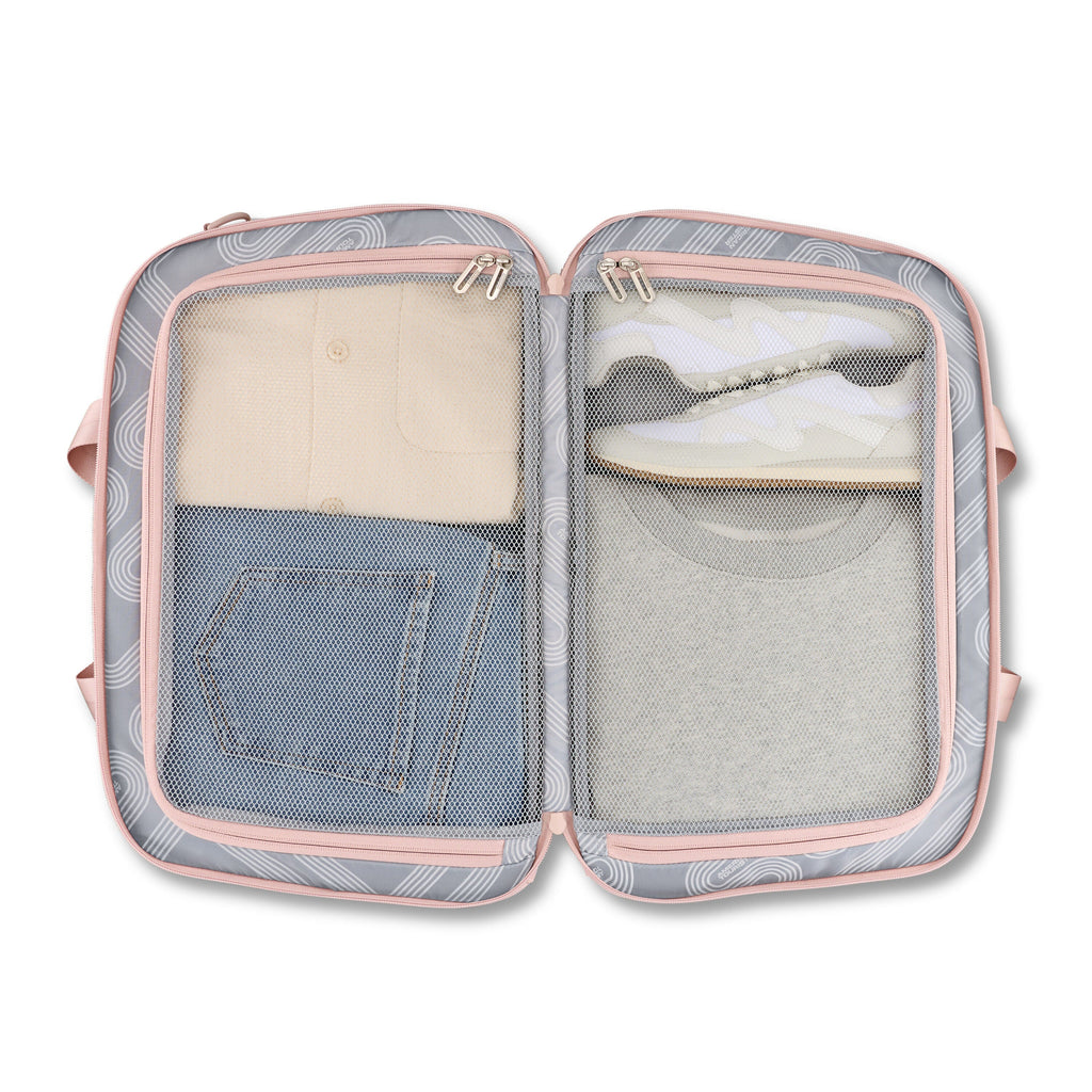 American Tourister Stratum 3.0 Convertible Weekender in the color Pink Blush.