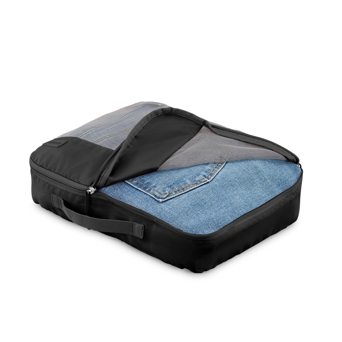 American Tourister Stratum 3.0 3 Piece Packing Cubes in the color Black.