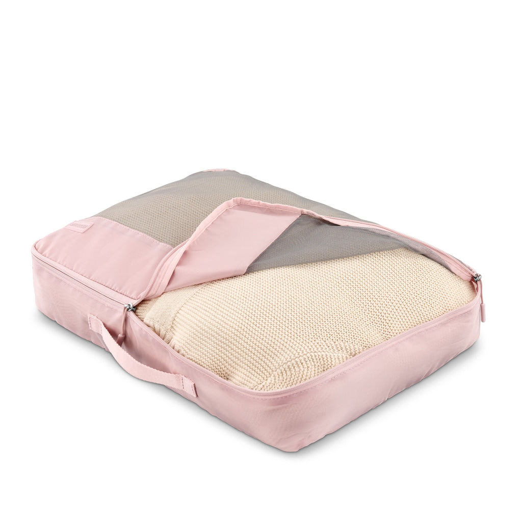 American Tourister Stratum 3.0 3 Piece Packing Cubes in the color Pink Blush.