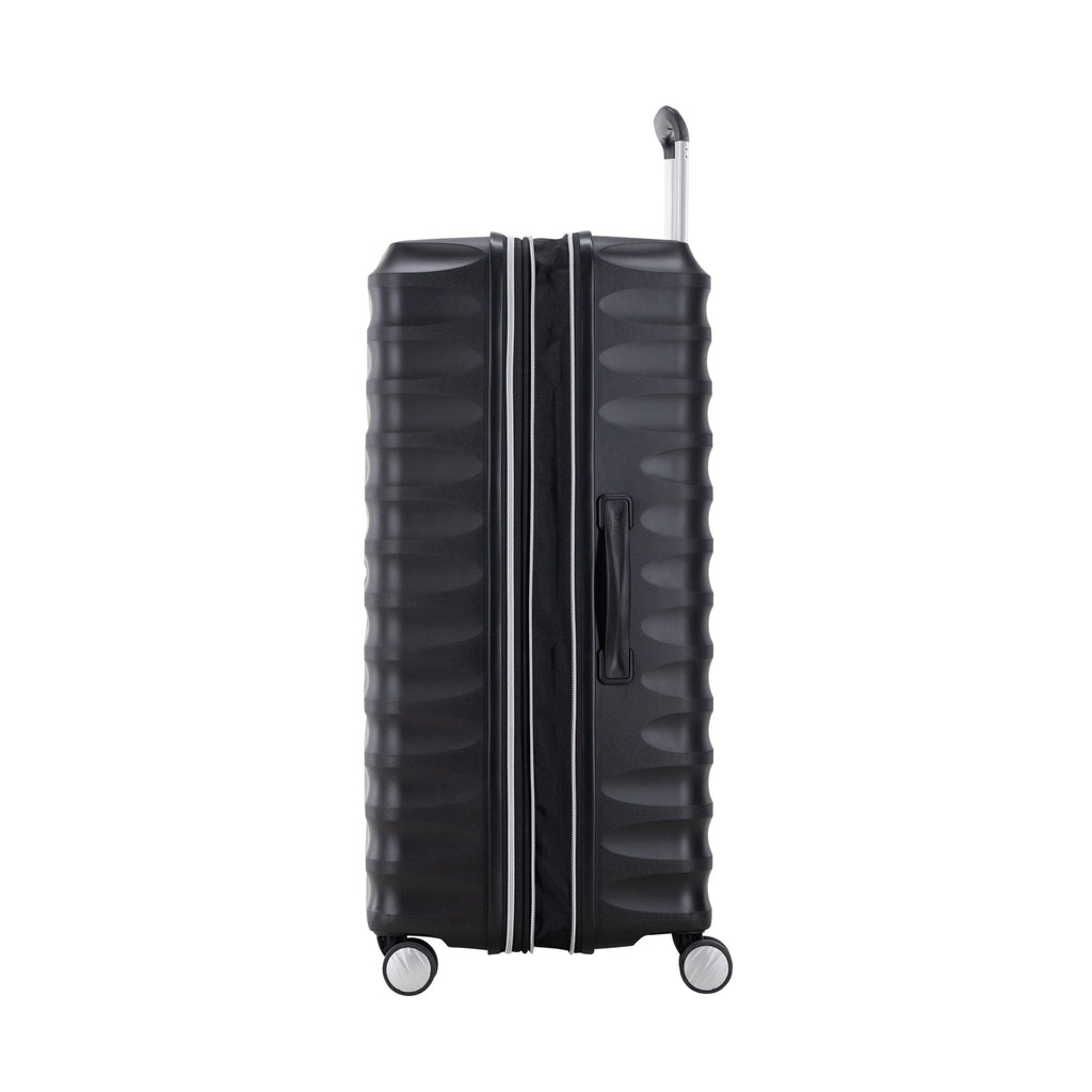 Samsonite Voltage DLX LE 2pc Set in the color Midnight Black.