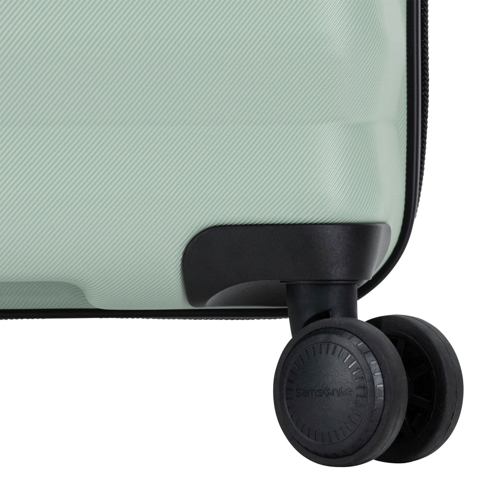 Samsonite Xion Pro Spinner Carry-On™ in the color Sage.