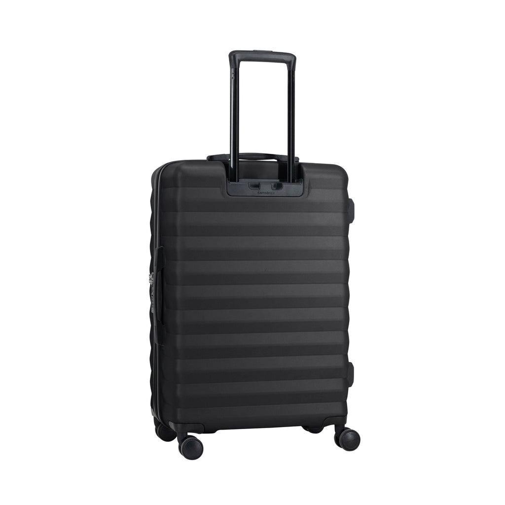Samsonite Xion Pro Spinner Medium in the color Black.