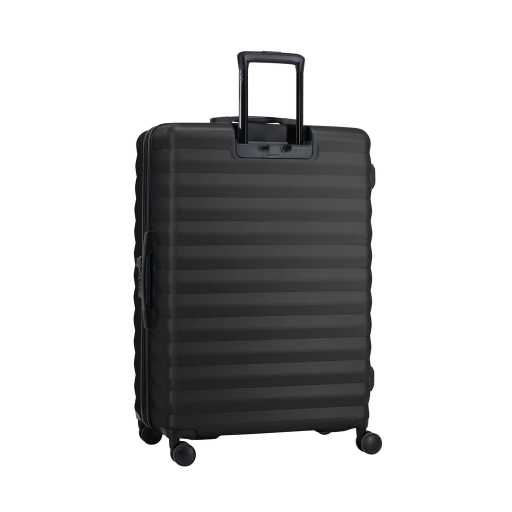 Samsonite Xion Pro Spinner Large in the color Black.