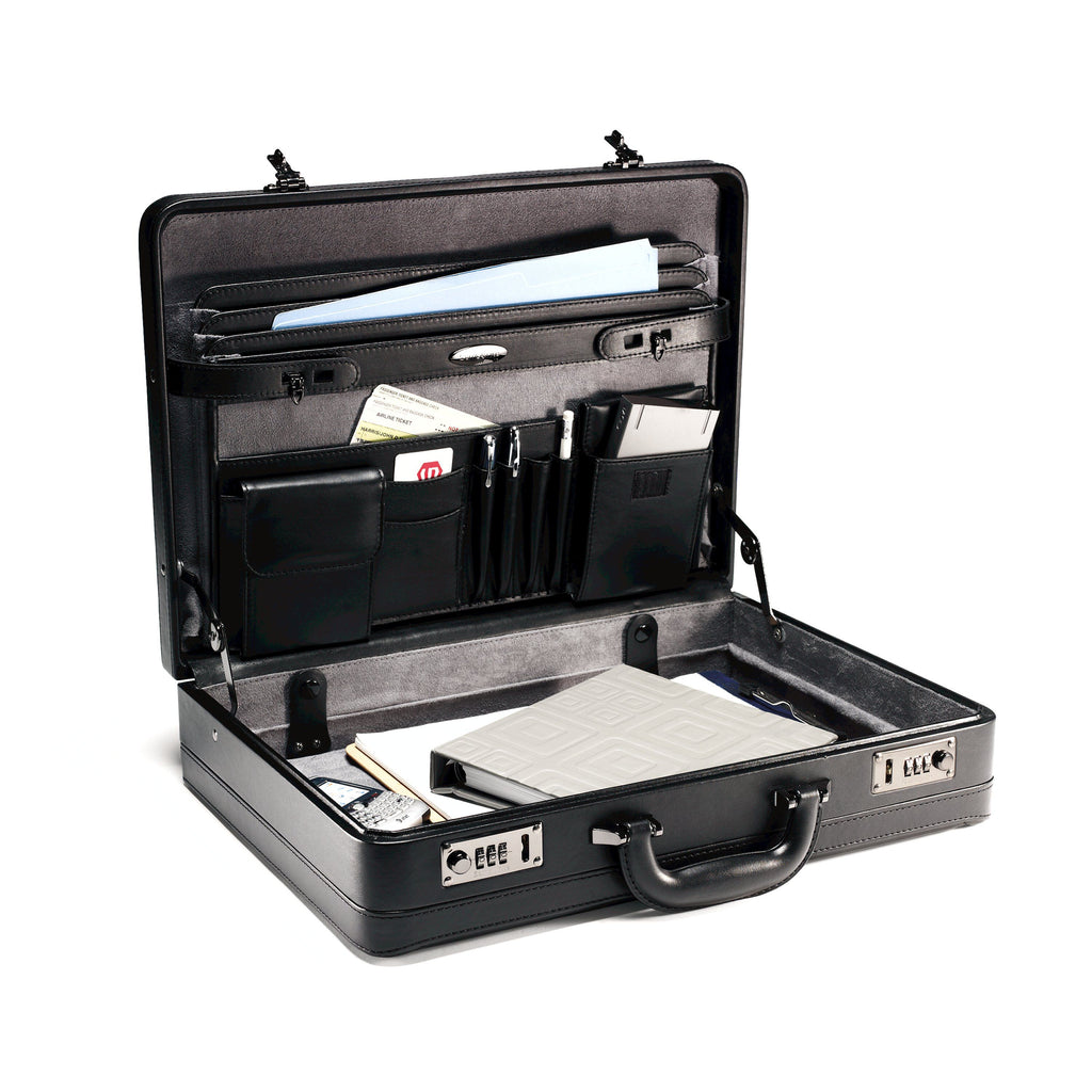Samsonite Leather Attache in the color Black.