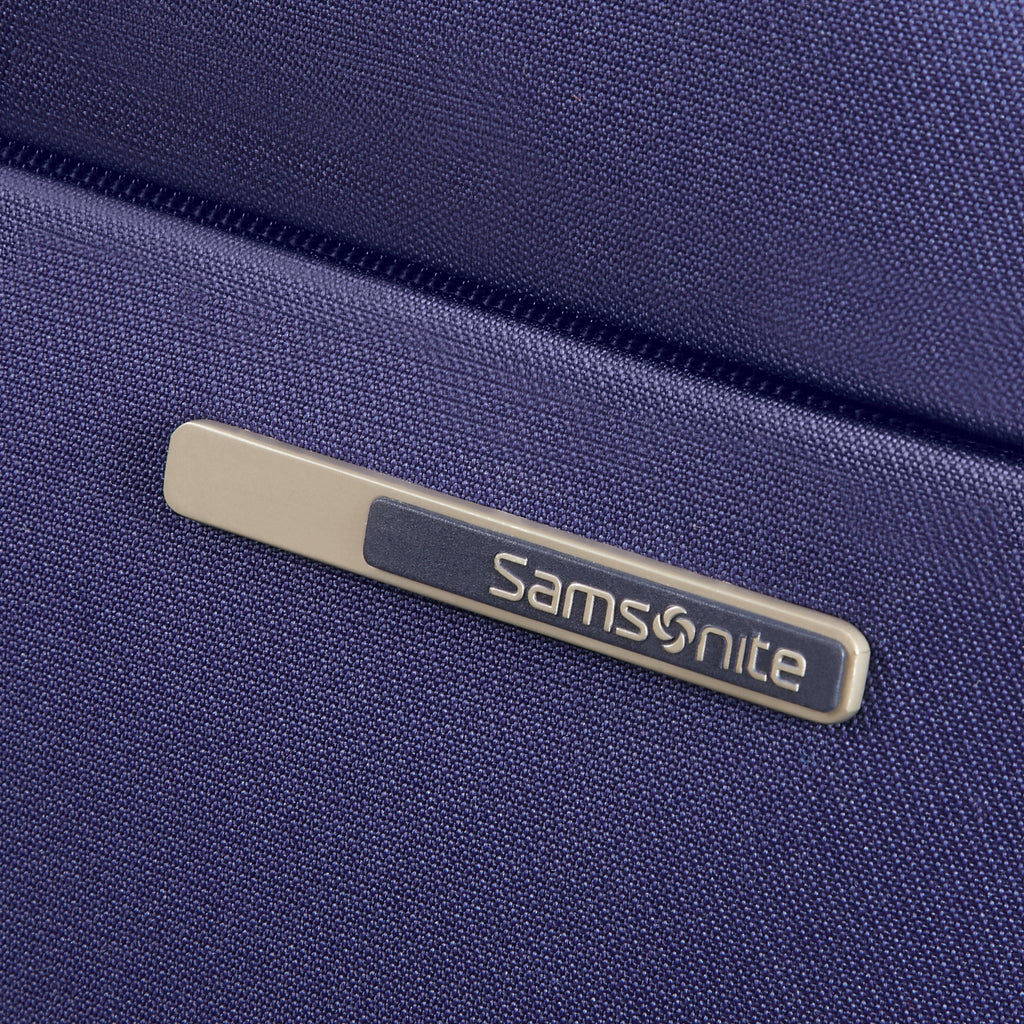 Samsonite Base Boost Spinner Medium in the color Blue.