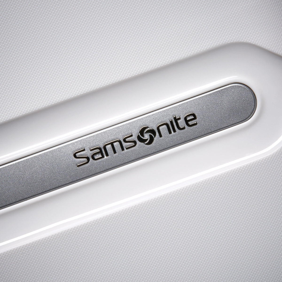 Samsonite Freeform™ 2 Piece Set in the color White.