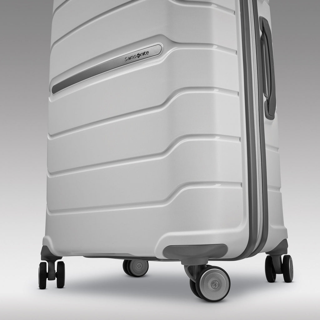 Samsonite Freeform™ 2 Piece Set in the color White.