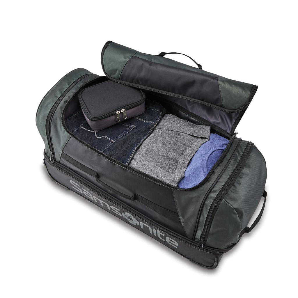 Samsonite Andante 2 Wheeled Duffle 28" in the color Riverrock/Black.
