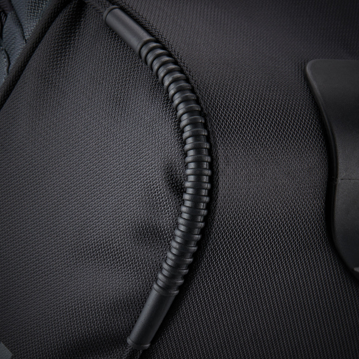 Samsonite Andante 2 Wheeled Duffle 32" in the color Riverrock/Black.