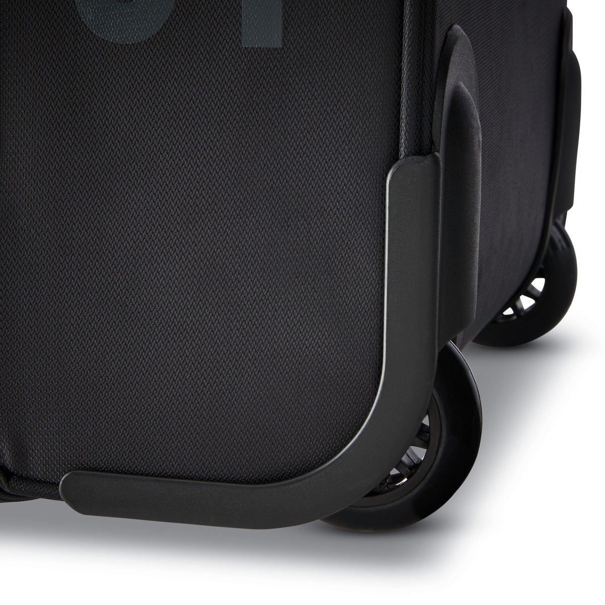 Samsonite Andante 2 Wheeled Duffle 28" in the color Riverrock/Black.