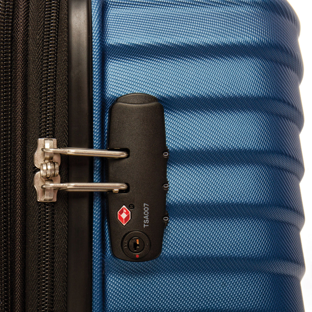 American Tourister Vector Spinner Carry-On™ in the color Petrol Blue.