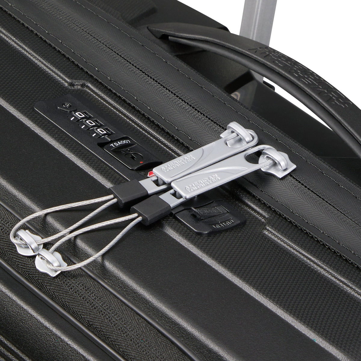 American Tourister Airconic Spinner Frontload Carry-On™ in the color Onyx Black.