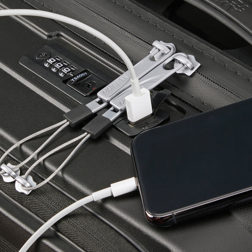 American Tourister Airconic Spinner Frontload Carry-On™ in the color Onyx Black.