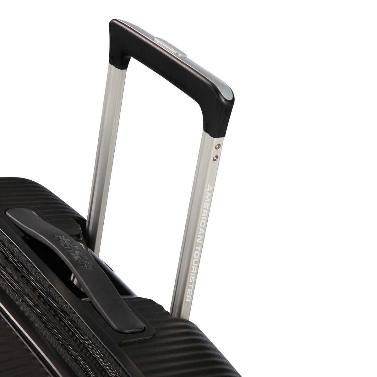 American Tourister Curio Spinner Large in the color Bass Black.