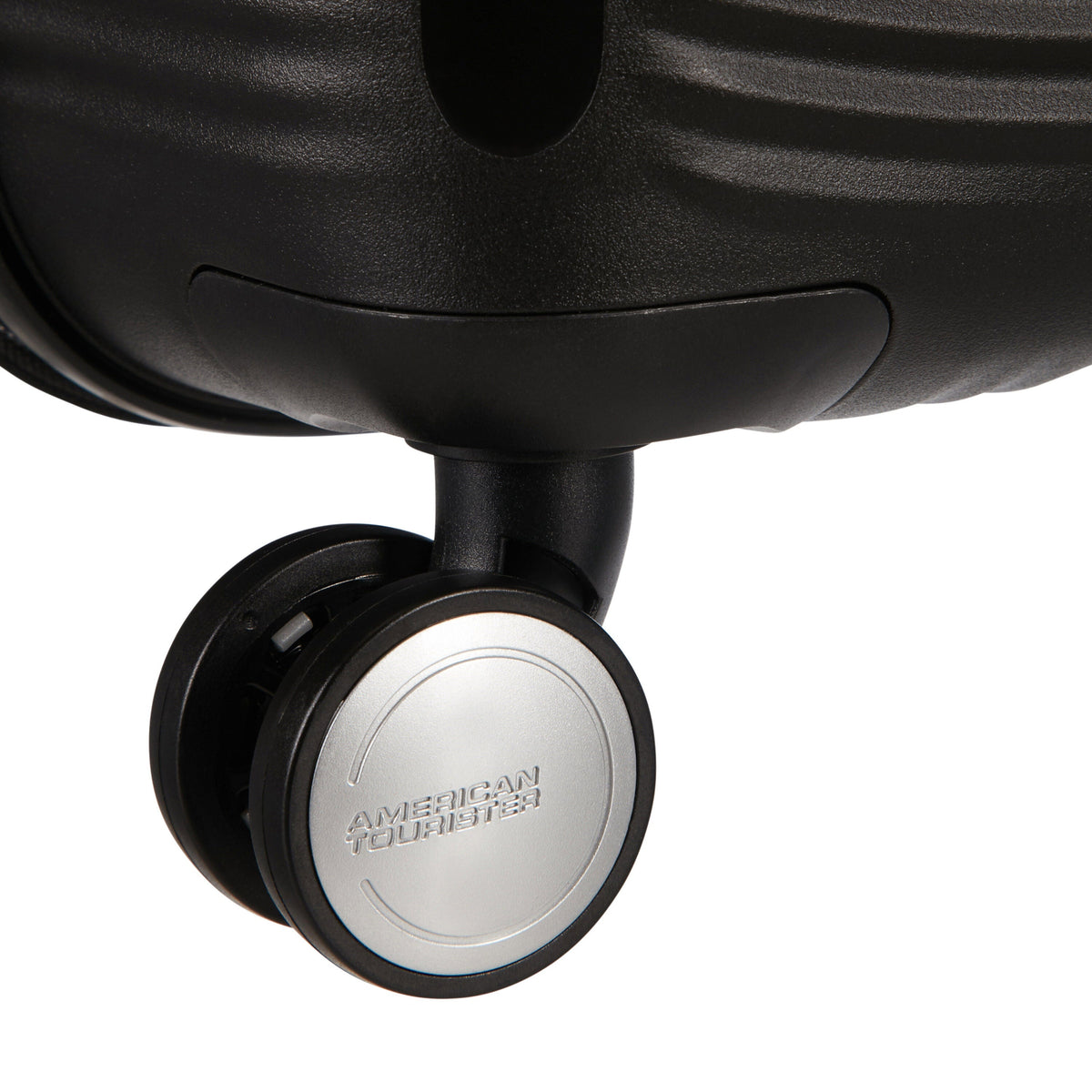 American Tourister Curio Spinner Large in the color Bass Black.