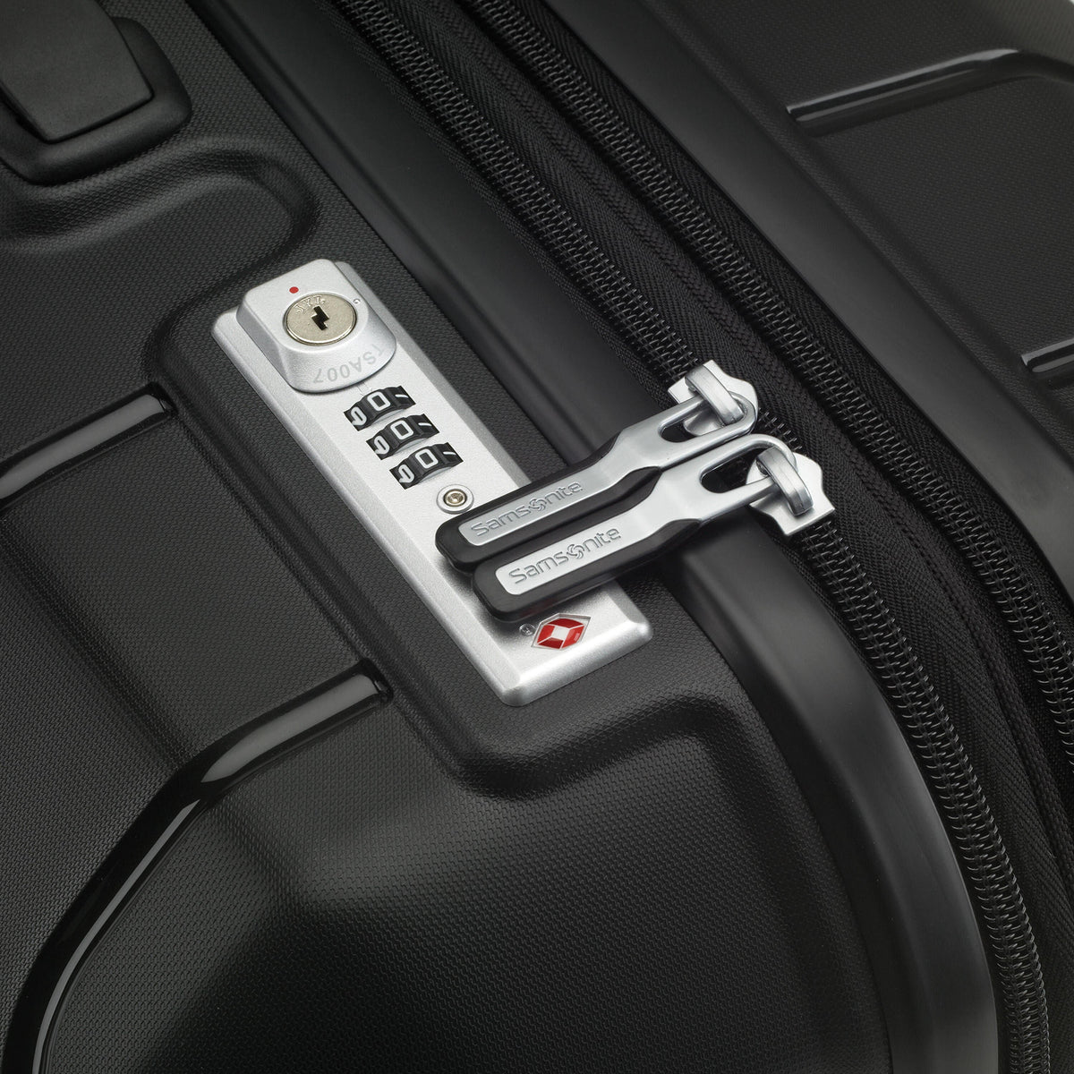 Samsonite Freeform™ 3 Piece Set (CO/M/L) in the color Black.