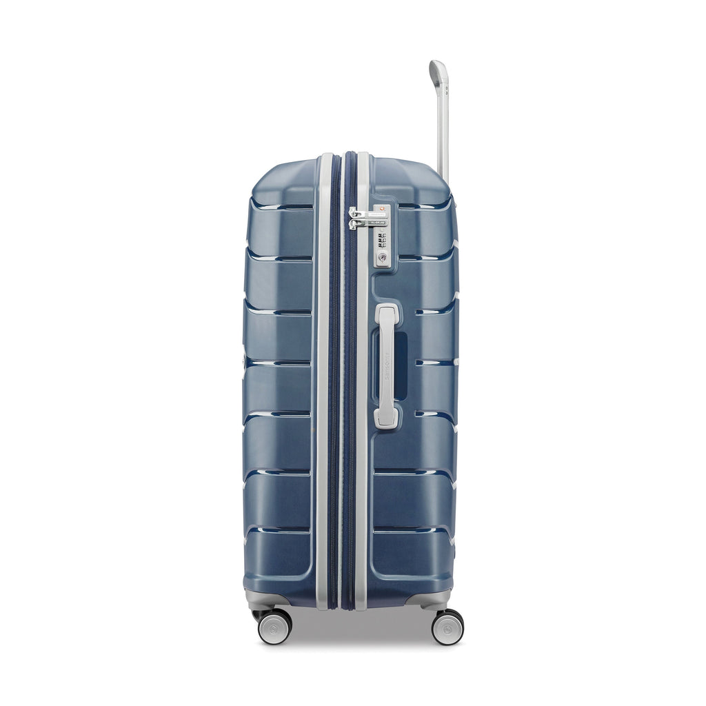 Samsonite Freeform™ Spinner Large in the color Navy.