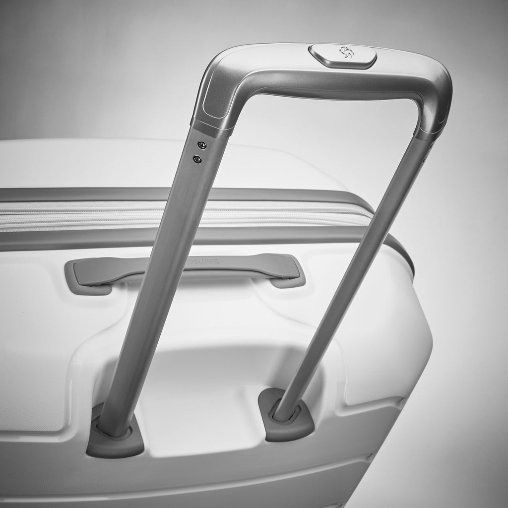 Samsonite Freeform™ Spinner Large in the color White.